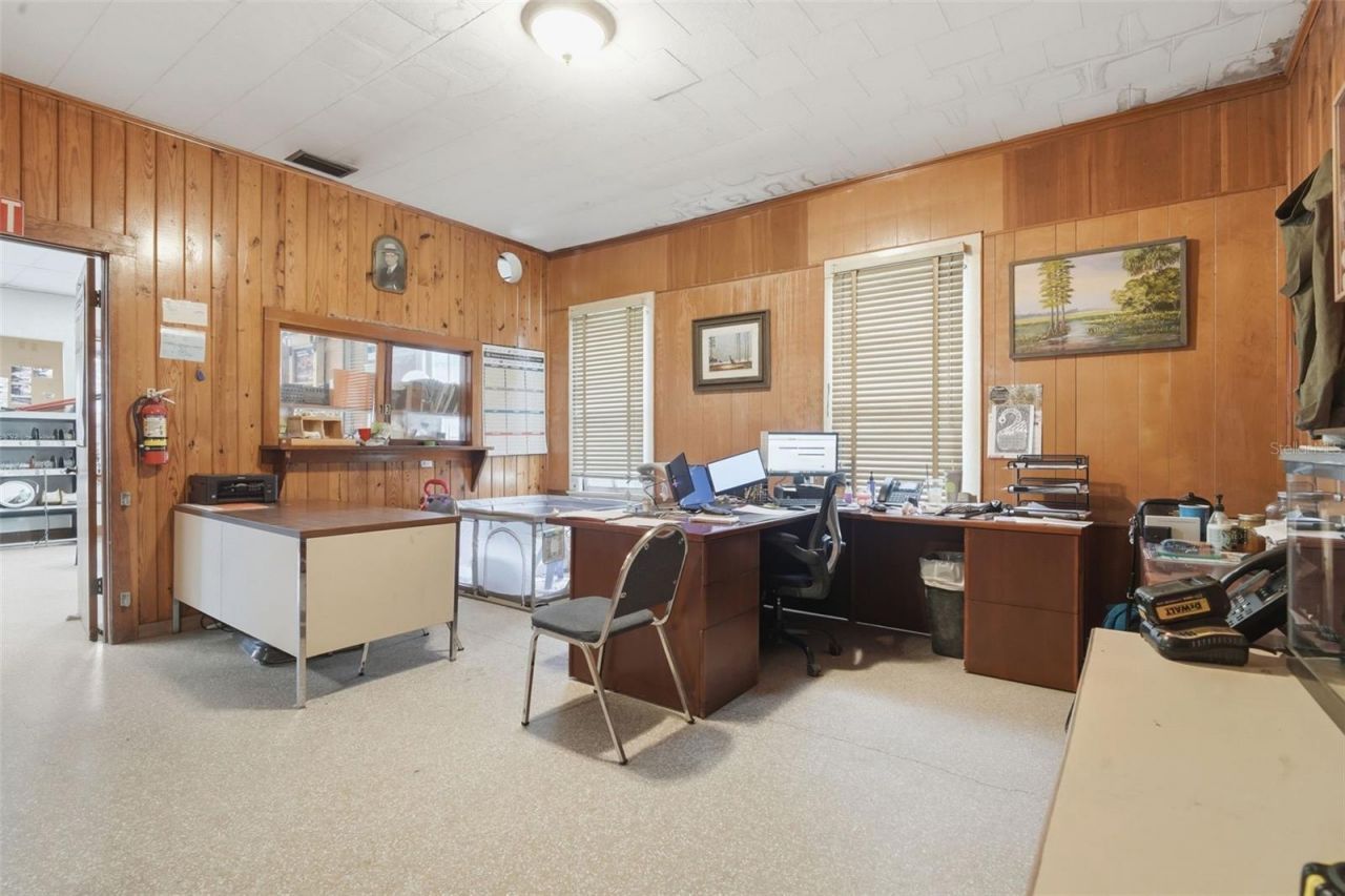 210 5th Street , Apopka, FL 32703 Photo