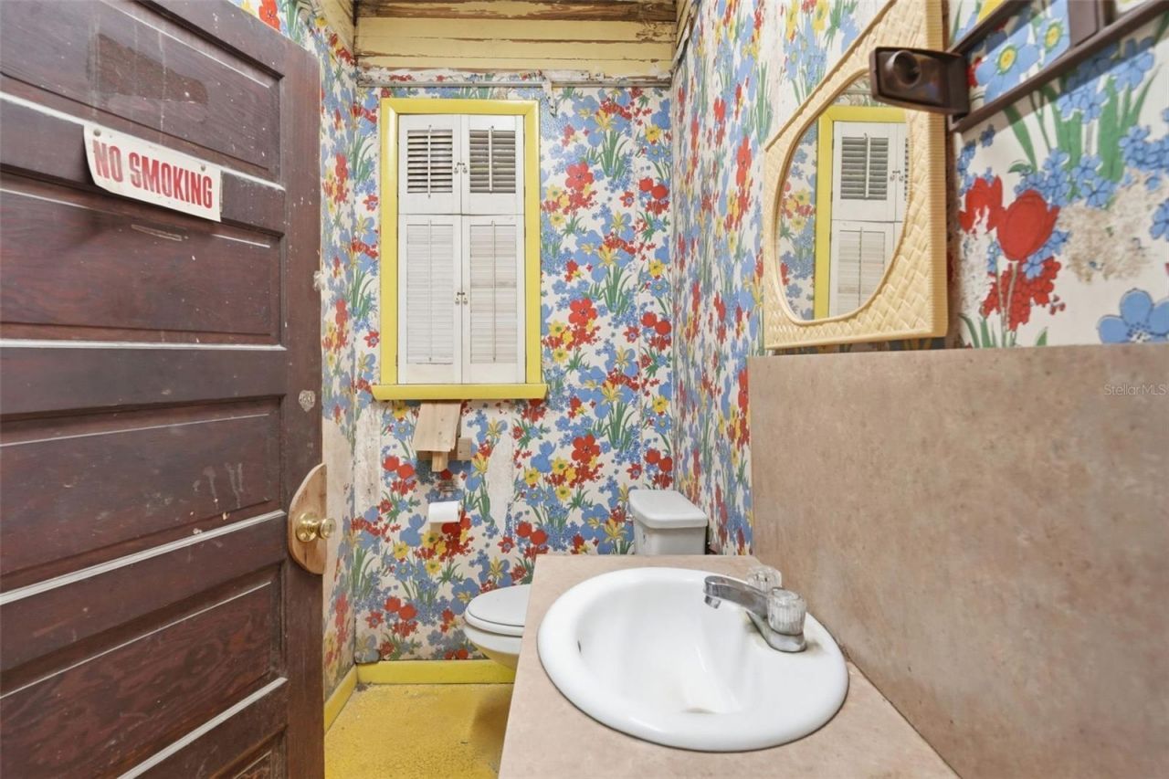 210 5th Street , Apopka, FL 32703 Photo