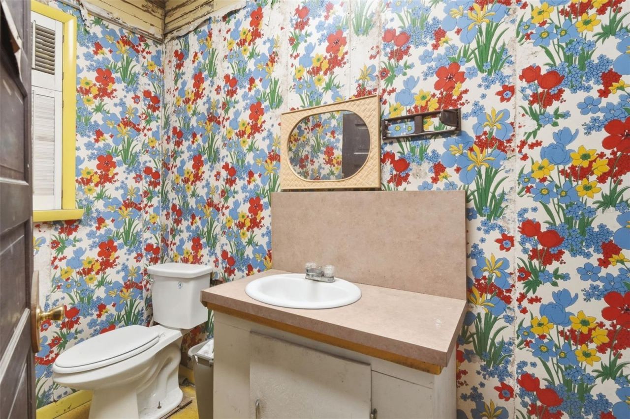 210 5th Street , Apopka, FL 32703 Photo