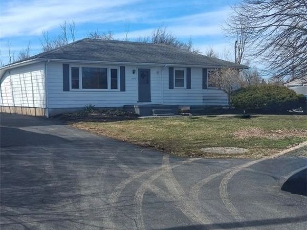 6342 Campbell Boulevard , Lockport, NY 14094