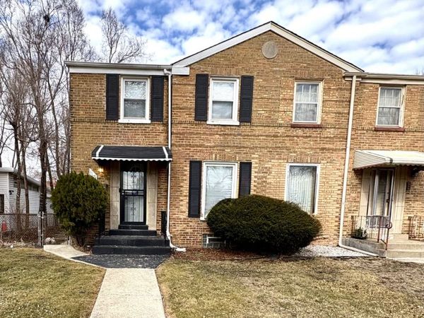1116 W 111th Place, Chicago, IL 60643