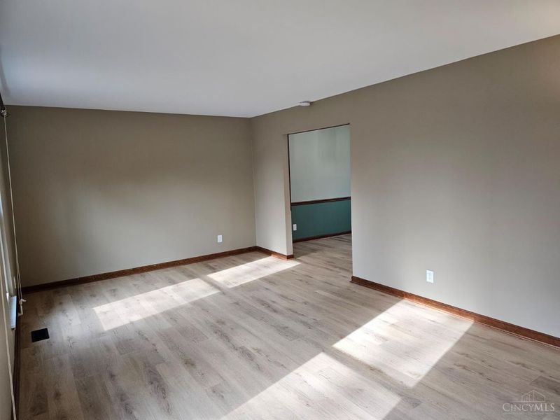 167 Dogwood Drive, Loveland, OH 45140 Photo 4