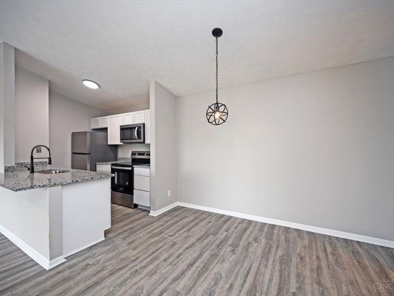 5985 Meadow Creek Drive, Unit 9, Milford, OH 45150 Photo 14