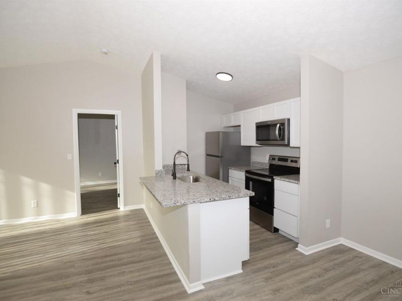 5985 Meadow Creek Drive, Unit 9, Milford, OH 45150 Photo 30