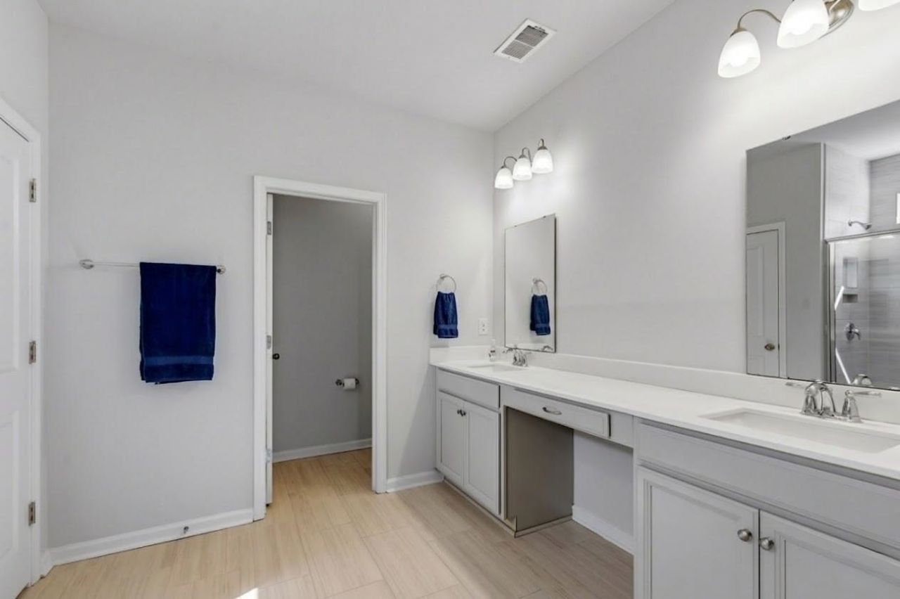 549 Pier Ct. Photo 13