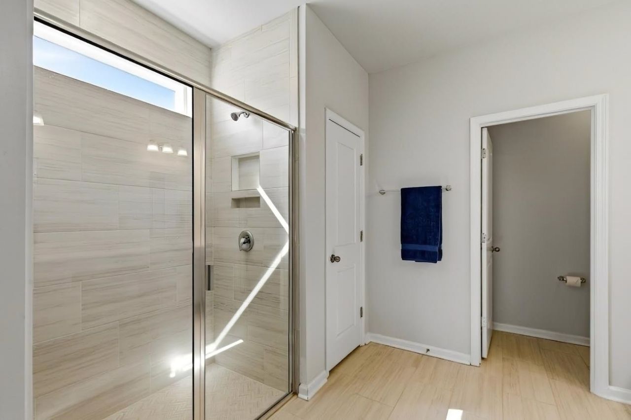 549 Pier Ct. Photo 14