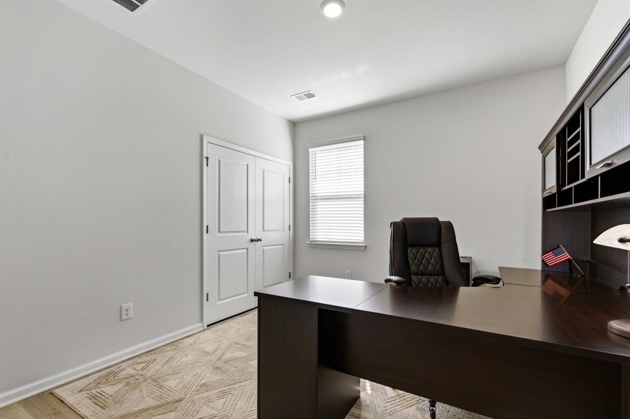 549 Pier Ct. Photo 20