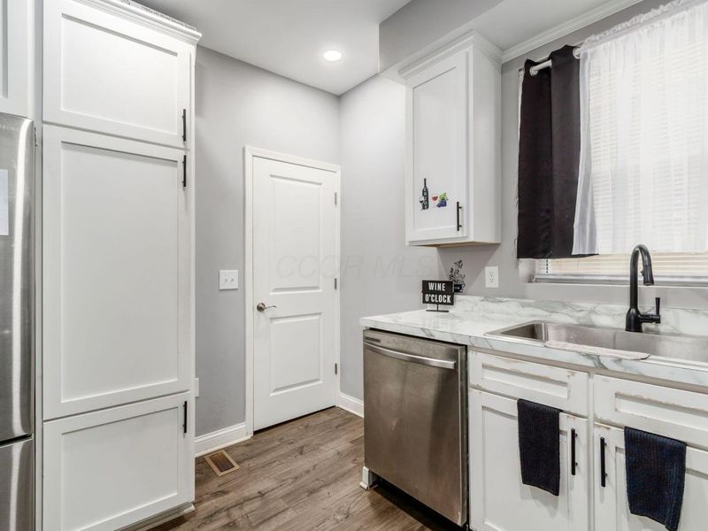 210 S Terrace Avenue , Columbus, OH 43204 Photo 12