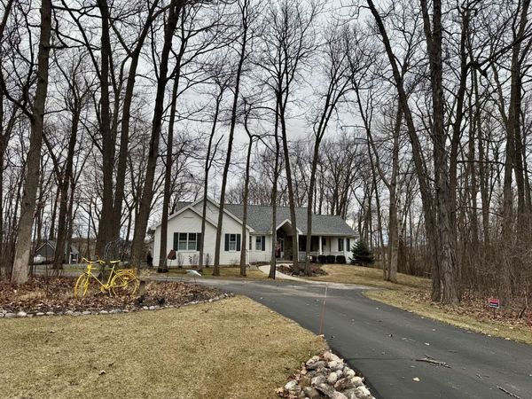 W2545 Blackberry Dr, Mount Calvary, WI 53057