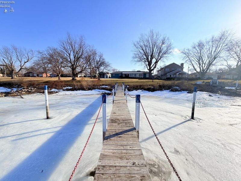 7631 E Downend Drive, Marblehead, OH 43440 Photo 8