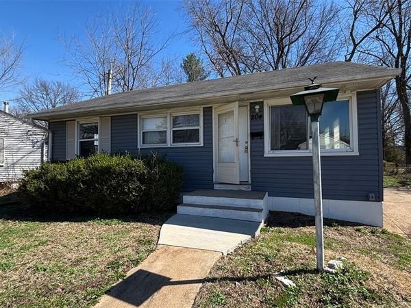 204 Tay Road , St Louis, MO 63137