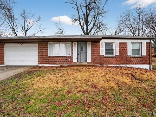 10633 Crowley Drive , St Louis, MO 63136