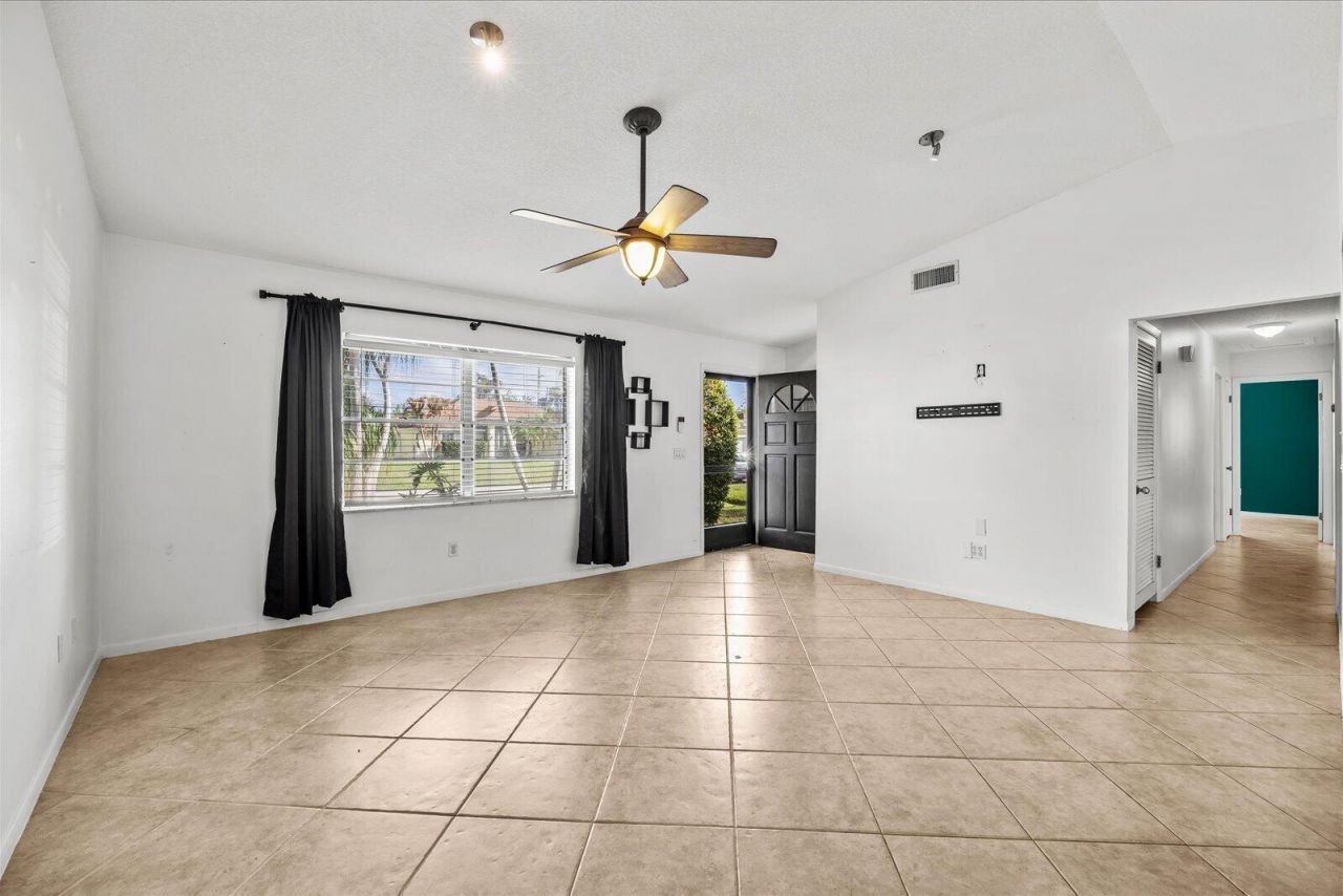 1250 SE Petunia Avenue, Port Saint Lucie, FL 34952 Photo