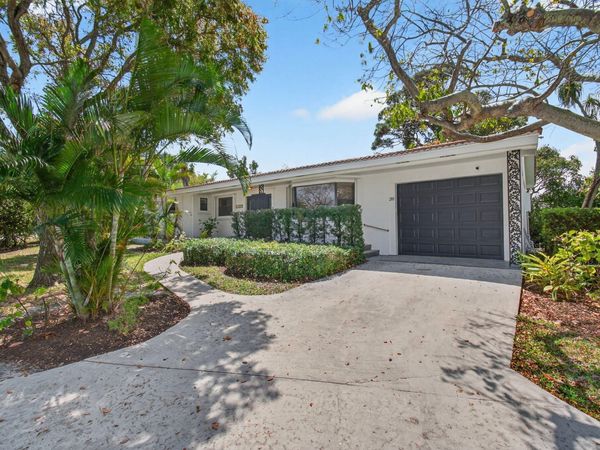 2101 Collier Avenue, Lake Worth Beach, FL 33461