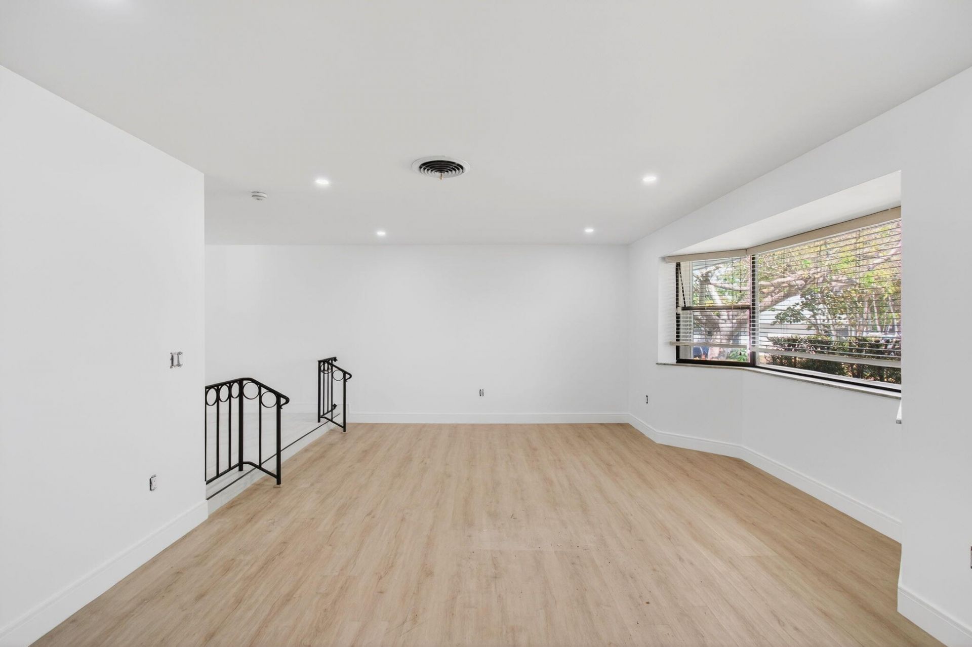 2101 Collier Avenue, Lake Worth Beach, FL 33461 Photo