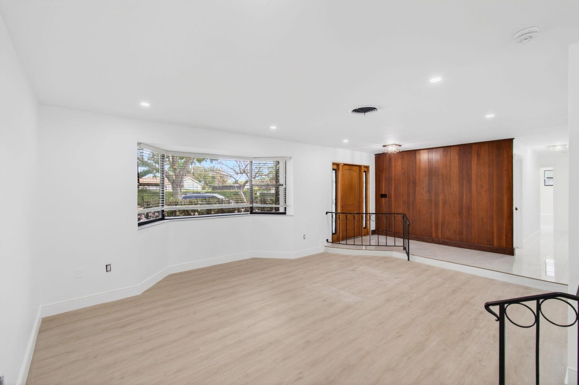 2101 Collier Avenue, Lake Worth Beach, FL 33461 Photo