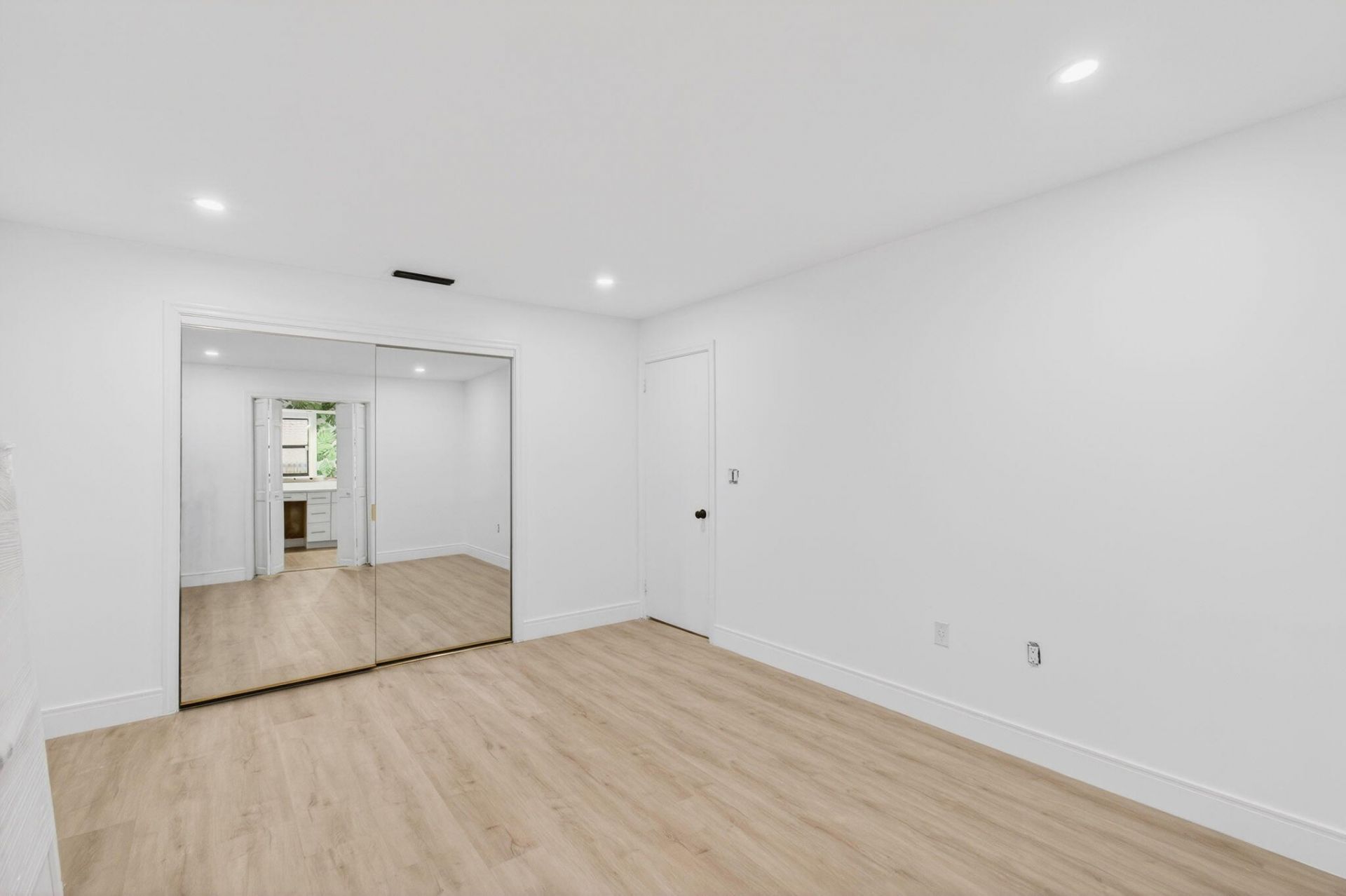 2101 Collier Avenue, Lake Worth Beach, FL 33461 Photo