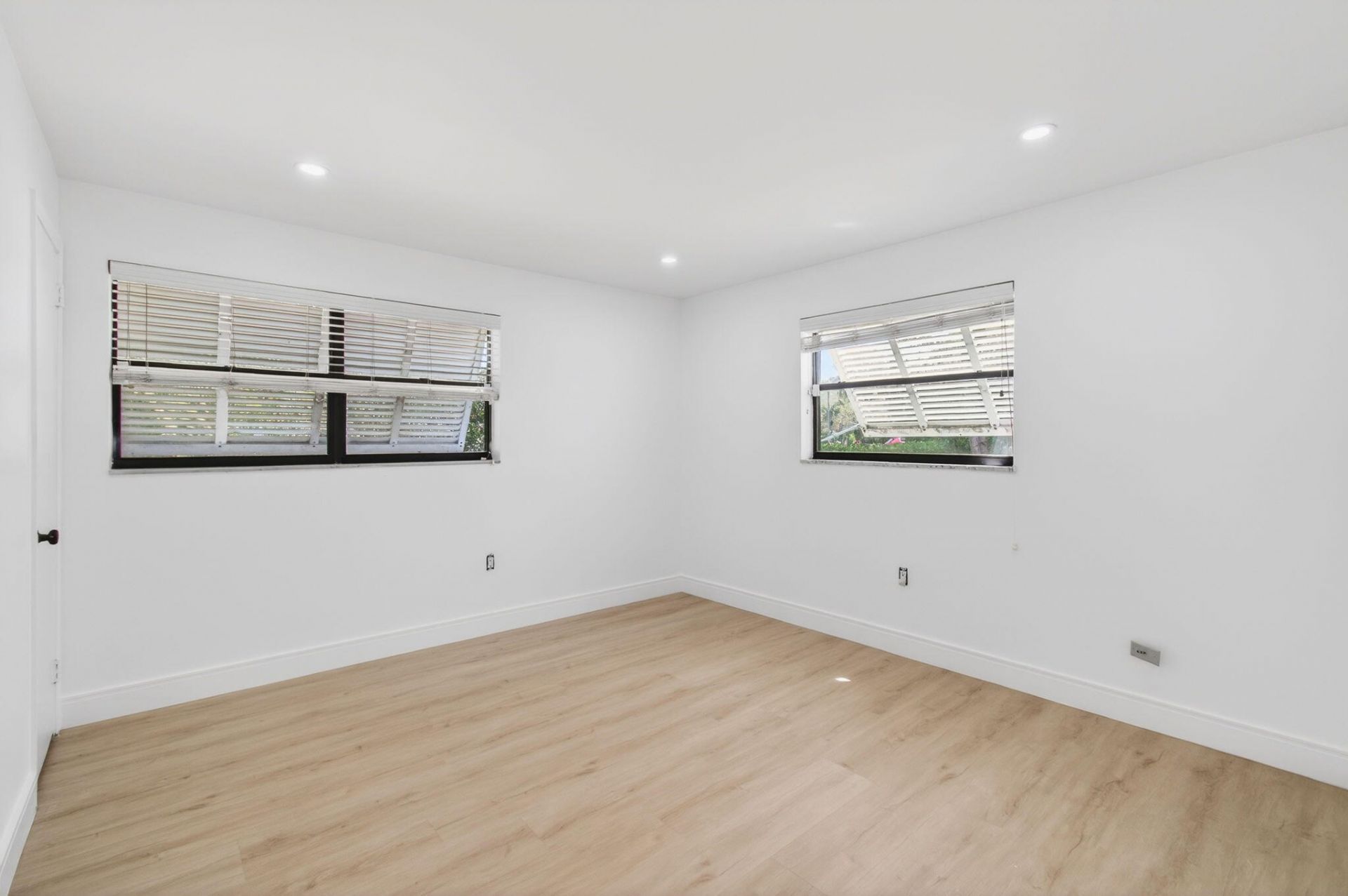 2101 Collier Avenue, Lake Worth Beach, FL 33461 Photo