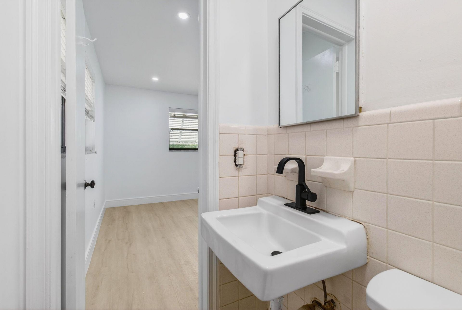 2101 Collier Avenue, Lake Worth Beach, FL 33461 Photo