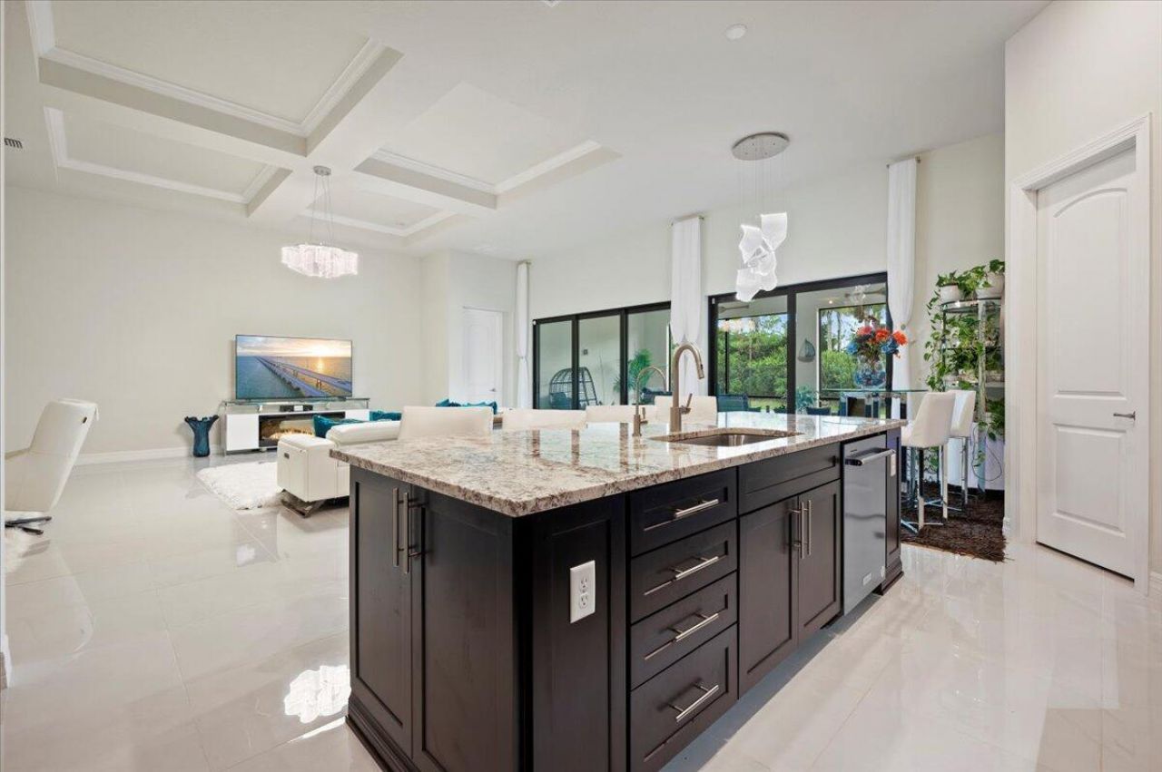 9132 Balsamo Drive, Palm Beach Gardens, FL 33412 Photo