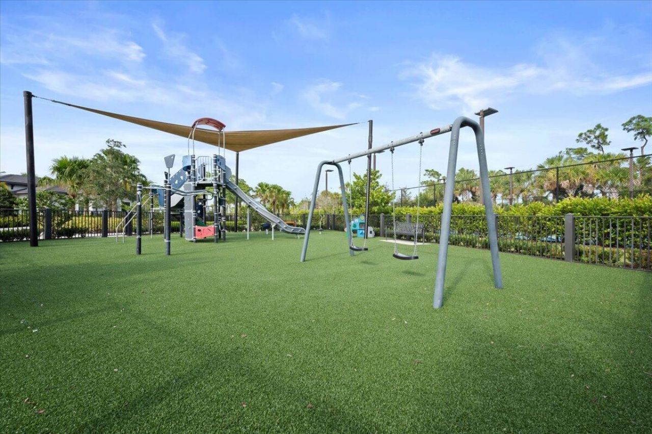 9132 Balsamo Drive, Palm Beach Gardens, FL 33412 Photo