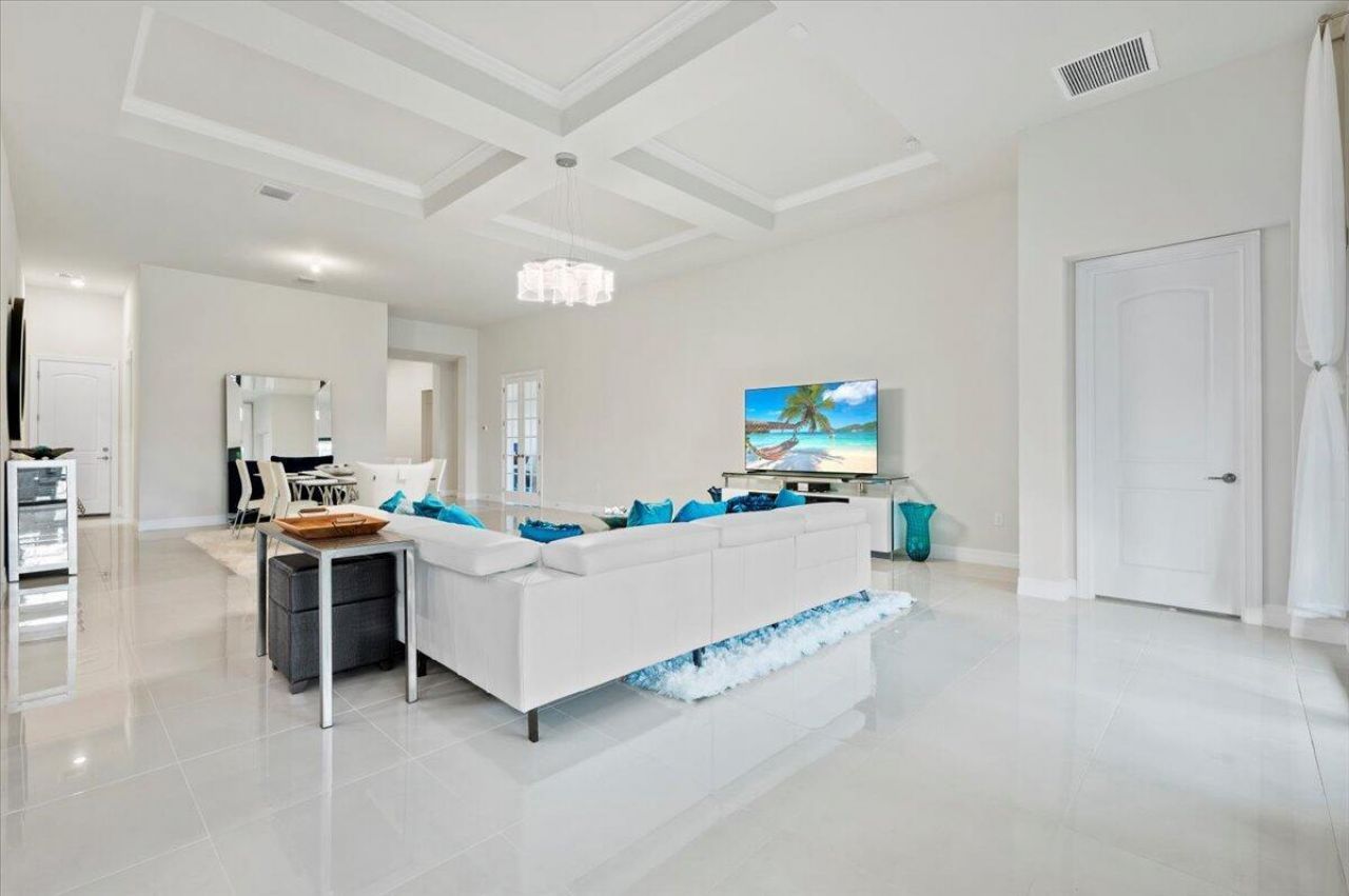 9132 Balsamo Drive, Palm Beach Gardens, FL 33412 Photo