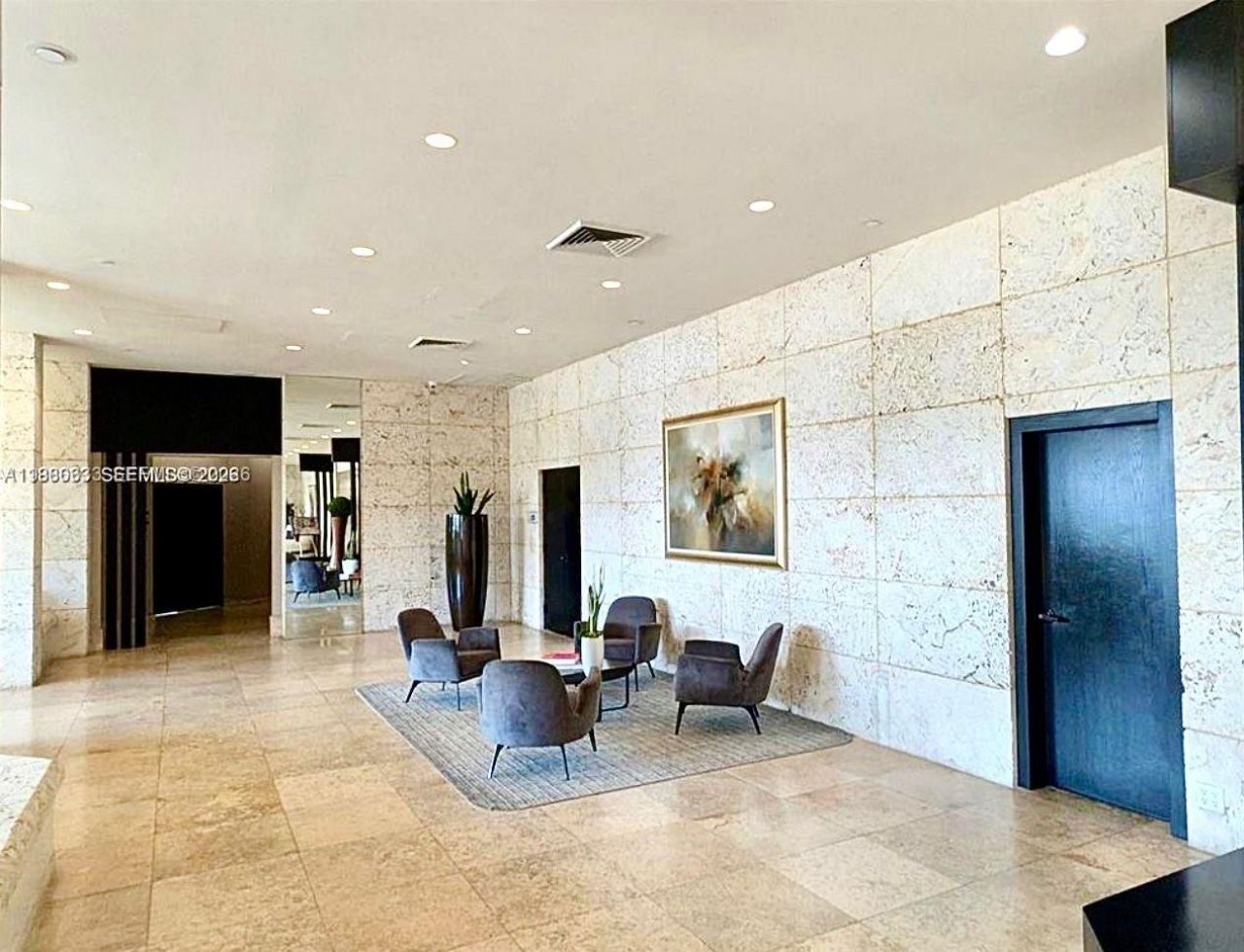 1000 W Island Blvd, Unit 2908, Aventura, FL 33160 Photo