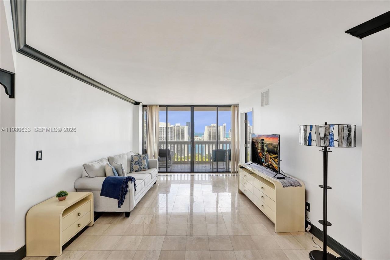 1000 W Island Blvd, Unit 2908, Aventura, FL 33160 Photo