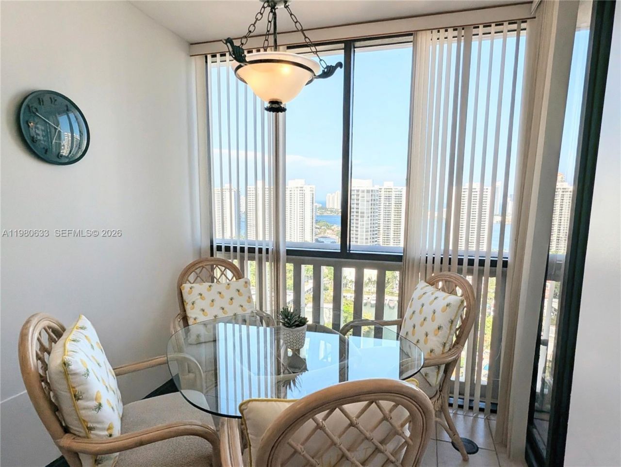 1000 W Island Blvd, Unit 2908, Aventura, FL 33160 Photo