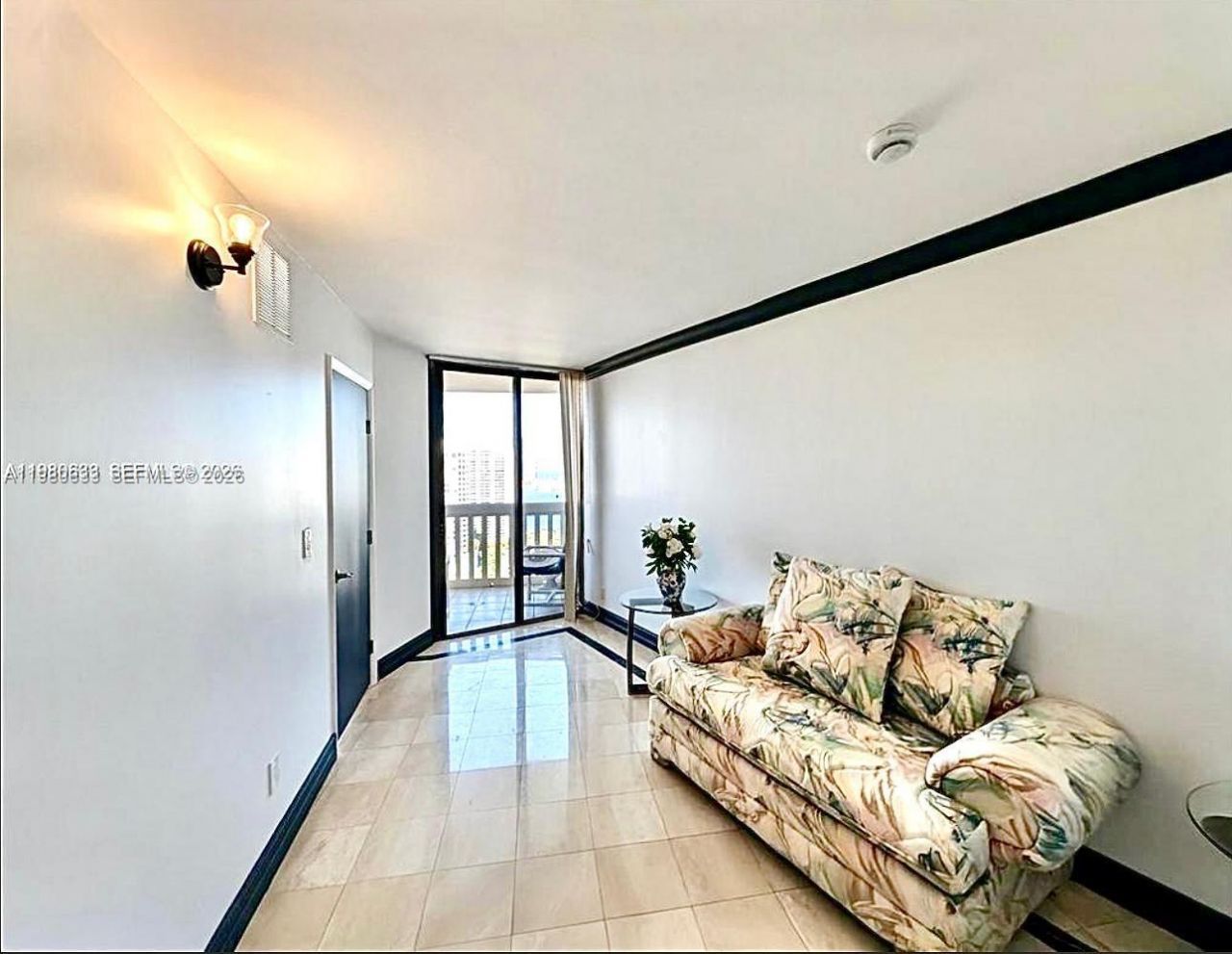 1000 W Island Blvd, Unit 2908, Aventura, FL 33160 Photo