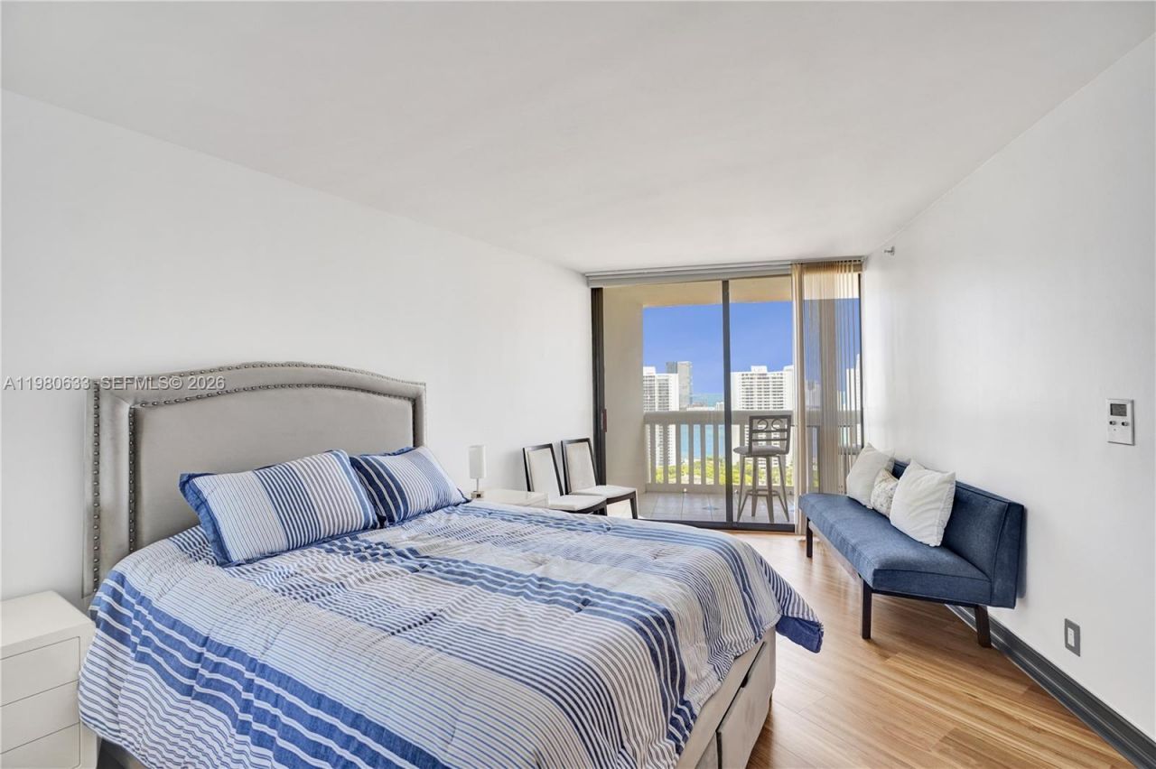 1000 W Island Blvd, Unit 2908, Aventura, FL 33160 Photo
