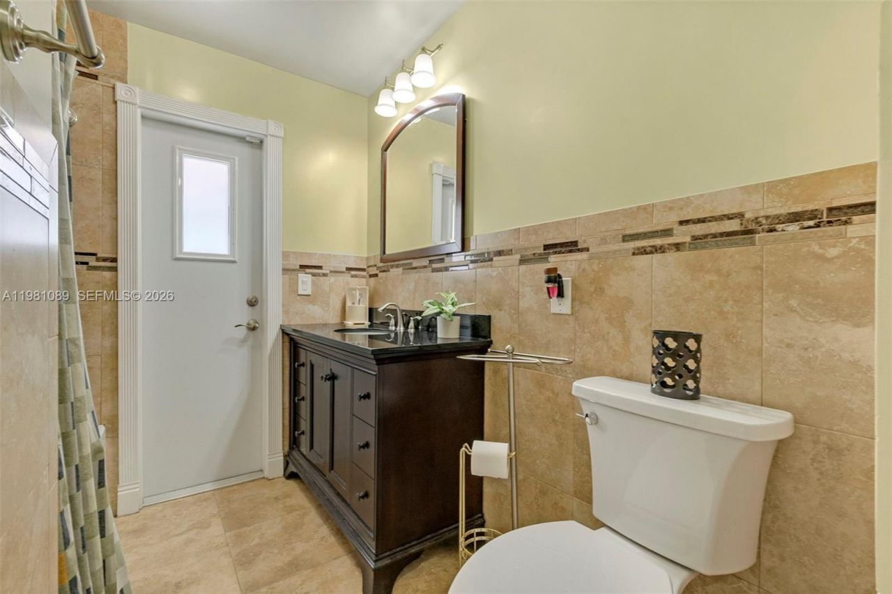 2140 NW 30th Way, Fort Lauderdale, FL 33311 Photo