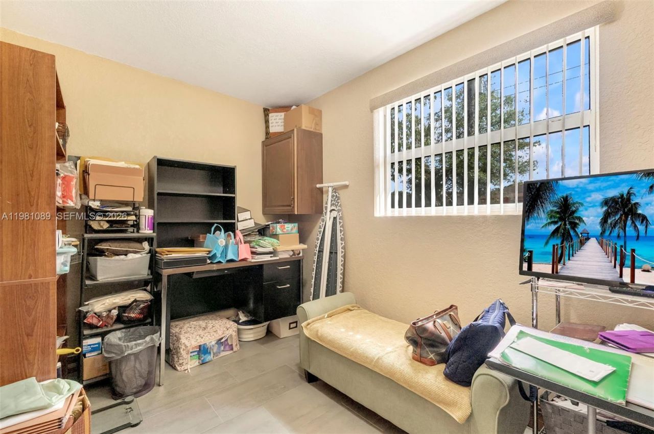 2140 NW 30th Way, Fort Lauderdale, FL 33311 Photo