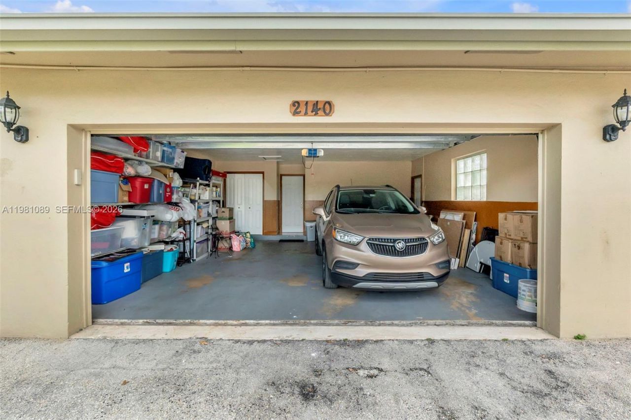 2140 NW 30th Way, Fort Lauderdale, FL 33311 Photo