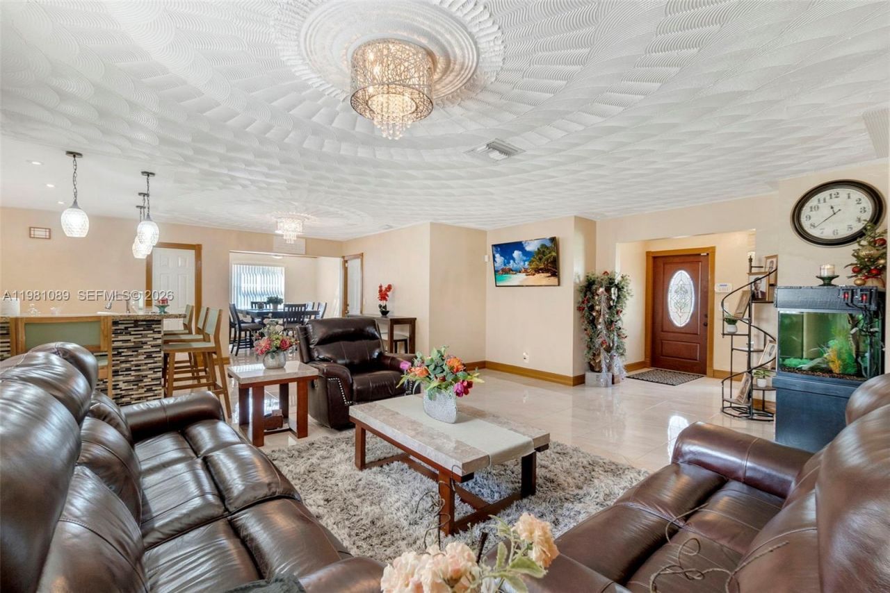 2140 NW 30th Way, Fort Lauderdale, FL 33311 Photo