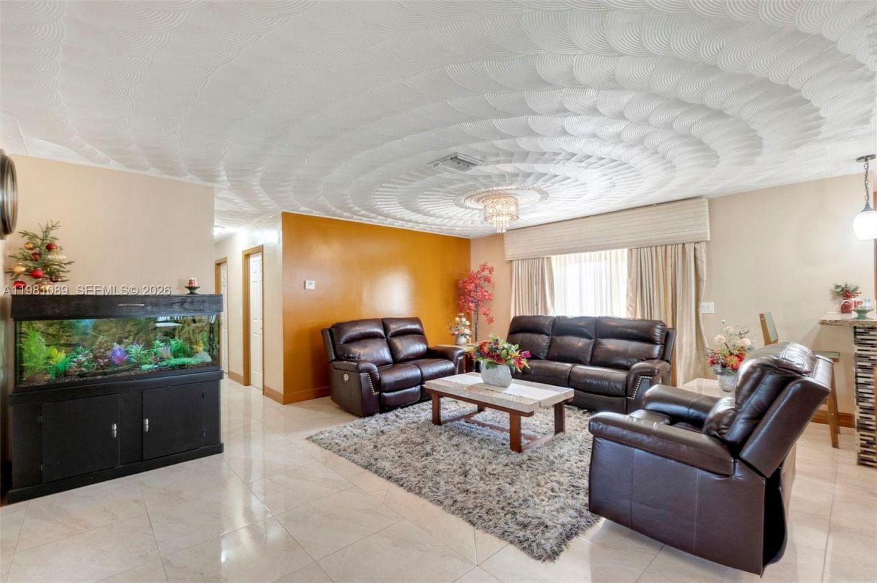 2140 NW 30th Way, Fort Lauderdale, FL 33311 Photo