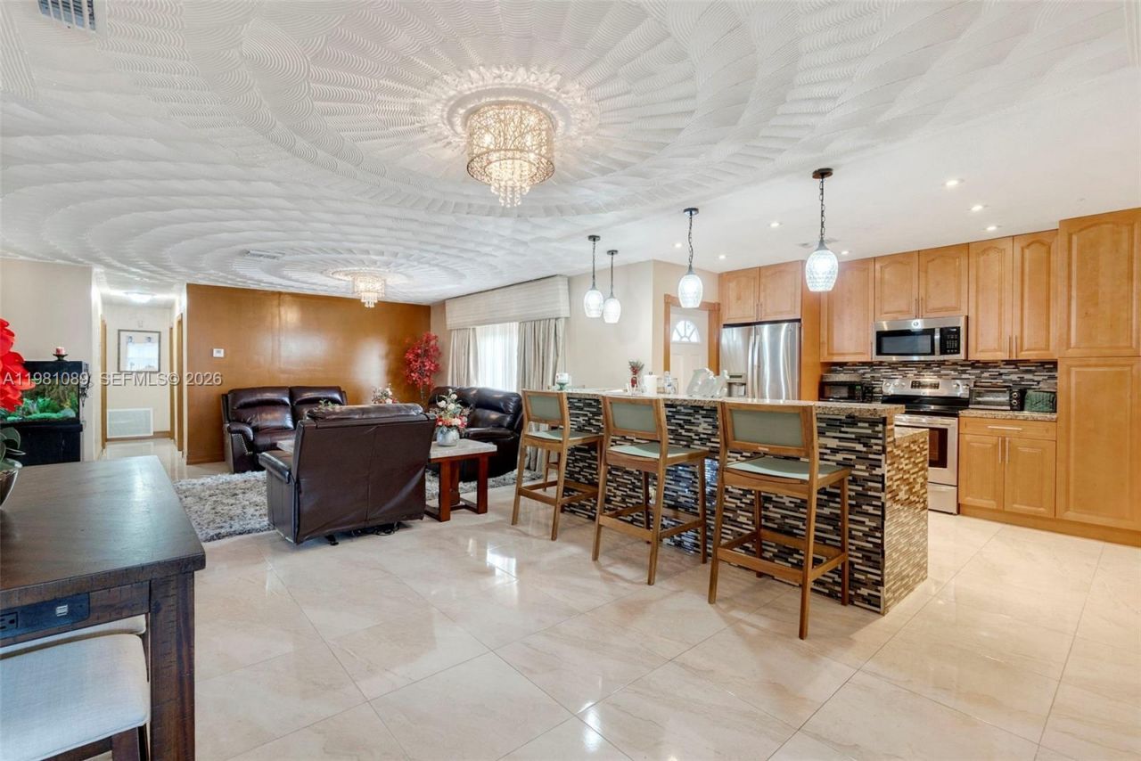 2140 NW 30th Way, Fort Lauderdale, FL 33311 Photo