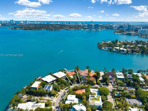 821 E Dilido Dr , Miami Beach, FL 33139