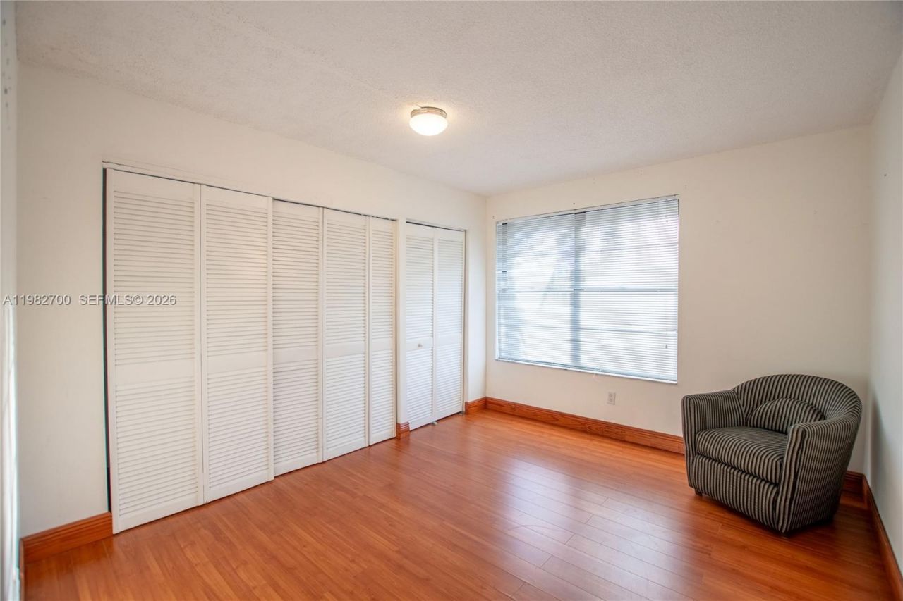 860 NW 106th Ave, Unit 2B3-5, Miami, FL 33172 Photo