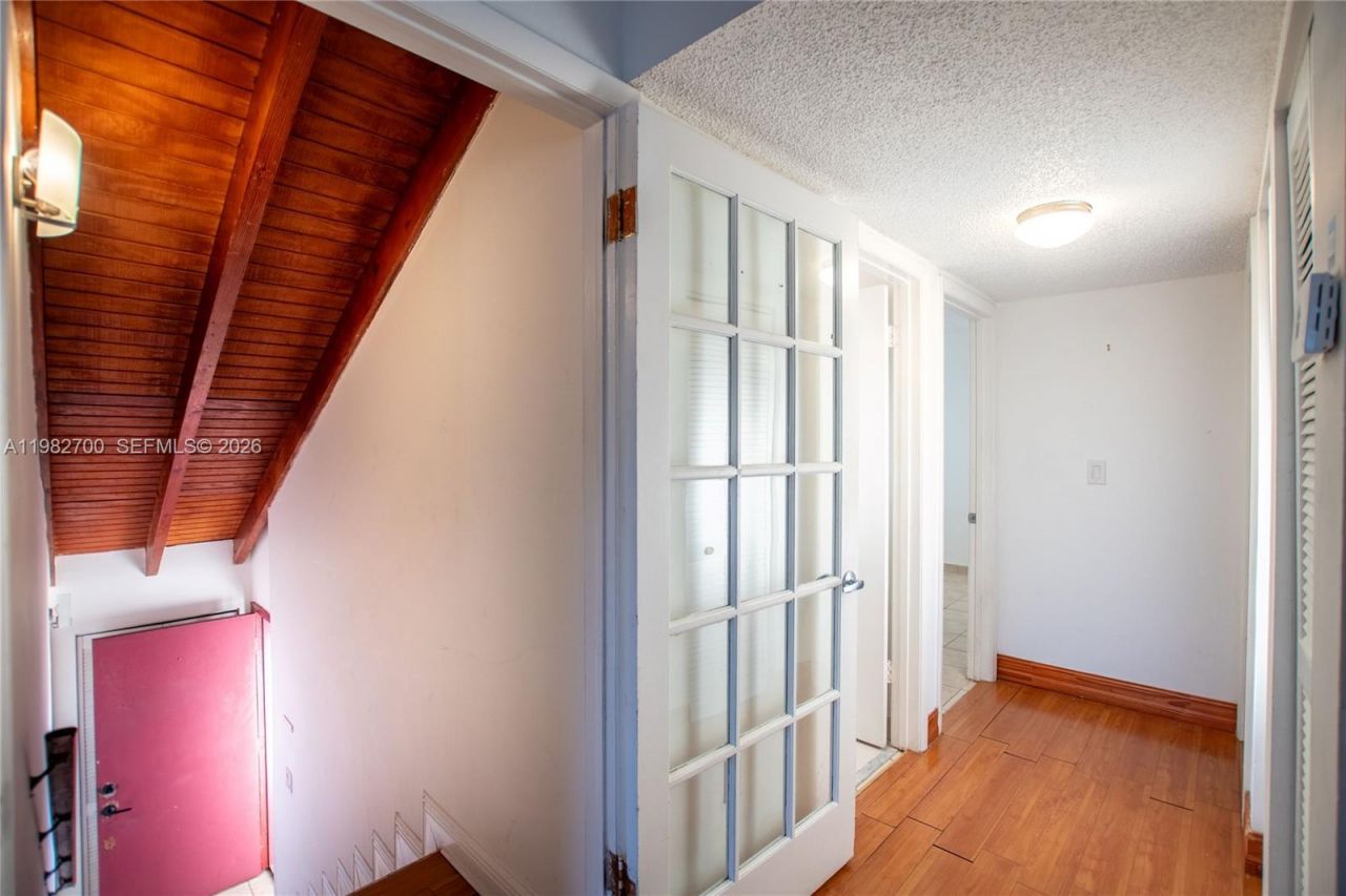 860 NW 106th Ave, Unit 2B3-5, Miami, FL 33172 Photo