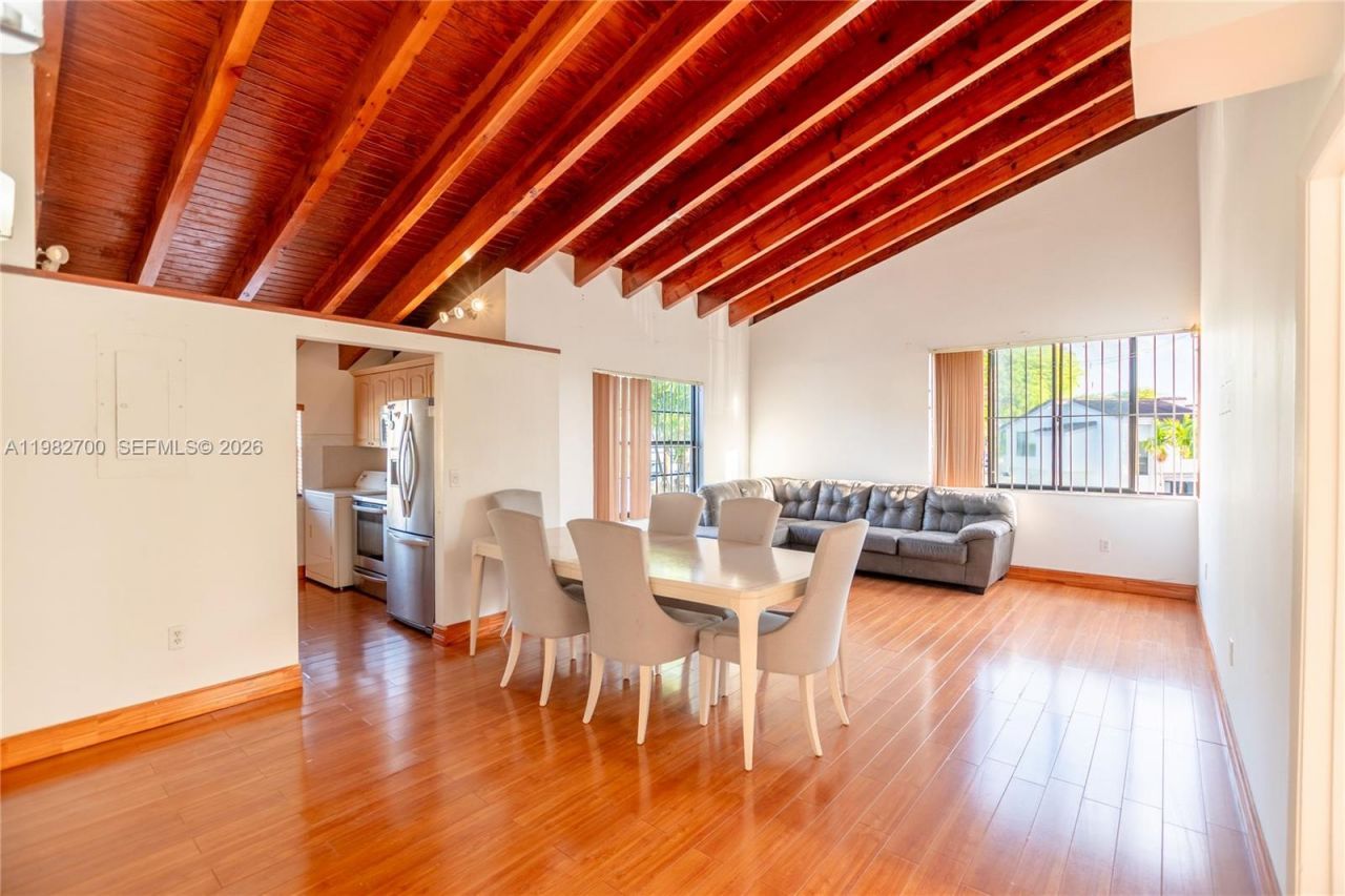 860 NW 106th Ave, Unit 2B3-5, Miami, FL 33172 Photo