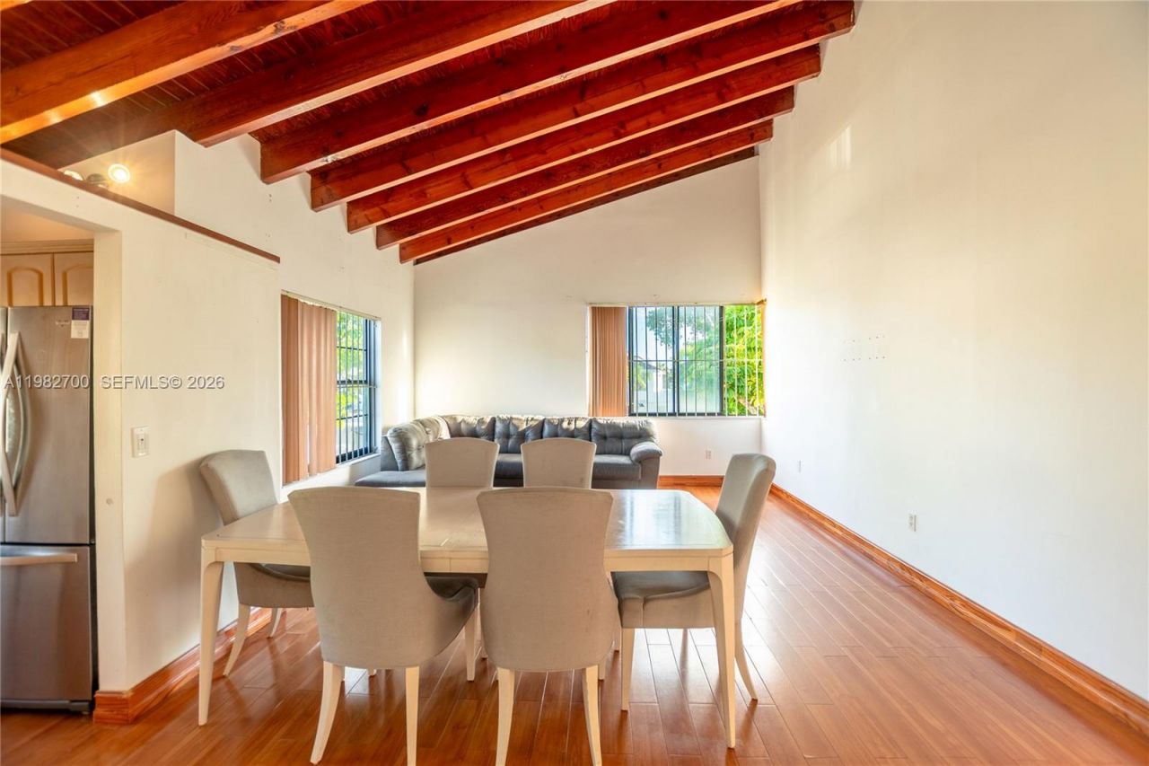 860 NW 106th Ave, Unit 2B3-5, Miami, FL 33172 Photo