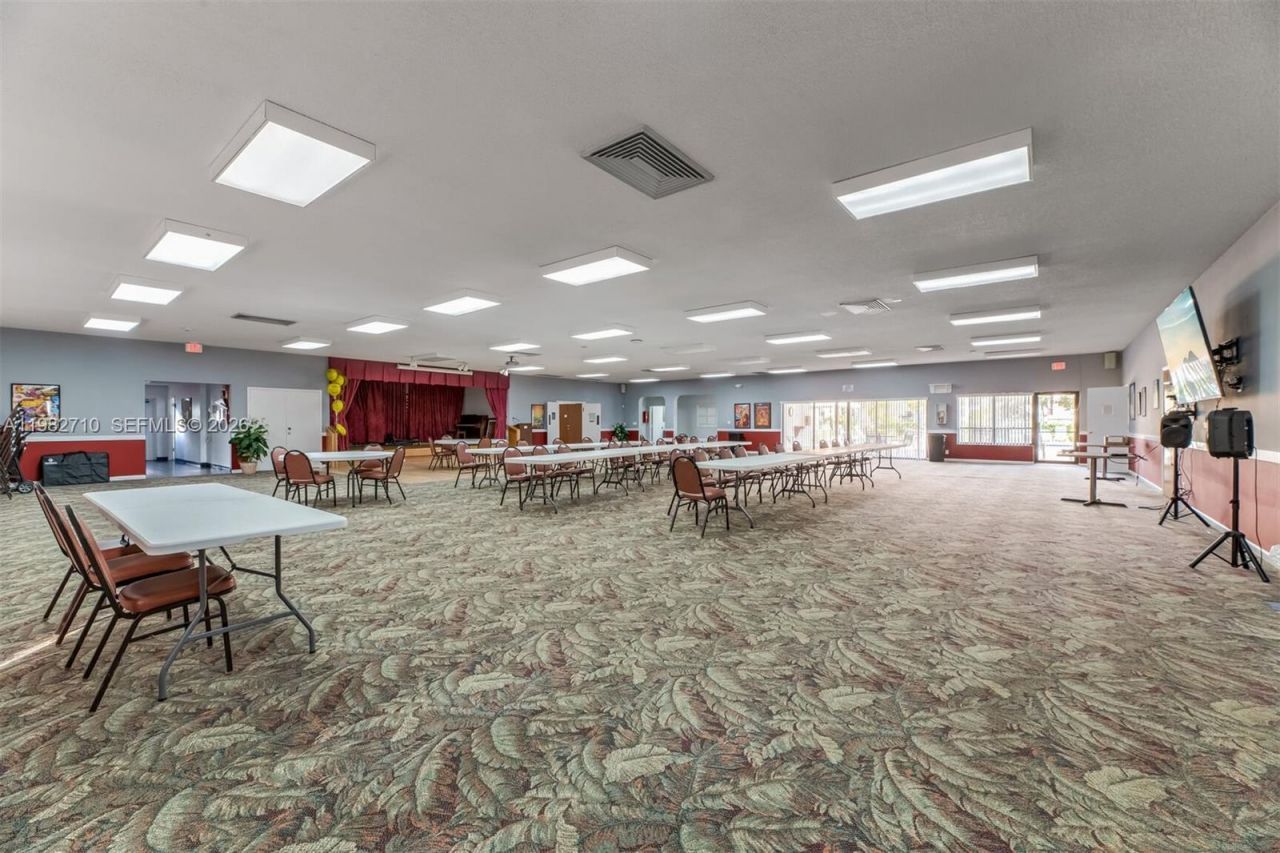 4955 E Sabal Palm Blvd, Unit 305, Tamarac, FL 33319 Photo