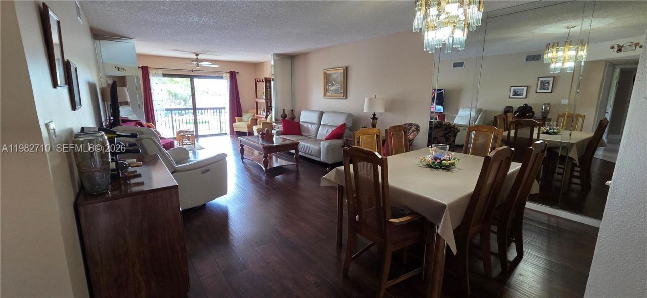 4955 E Sabal Palm Blvd, Unit 305, Tamarac, FL 33319 Photo