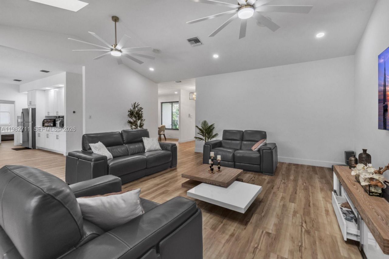 21701 SW 187th Ave, Miami, FL 33170 Photo