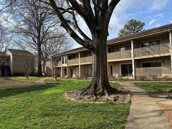 6724 QUAIL HOLLOW CT, Unit 3, Memphis, TN 38120