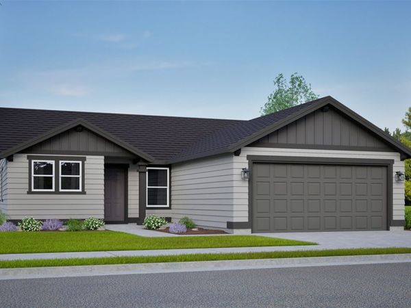 2020 Oak Road , Moses Lake, WA 98837