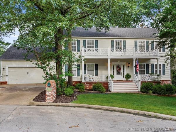 1110 N Renaissance Drive , Sand Springs, OK 74063