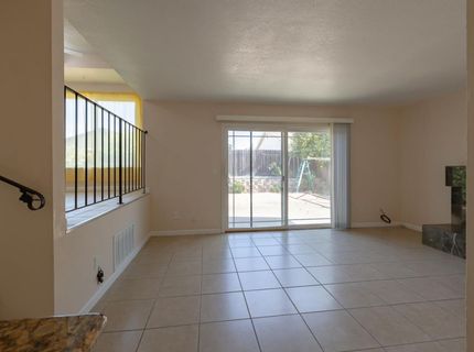 3221 Saturn Dr, Sacramento, CA 95827 Photo