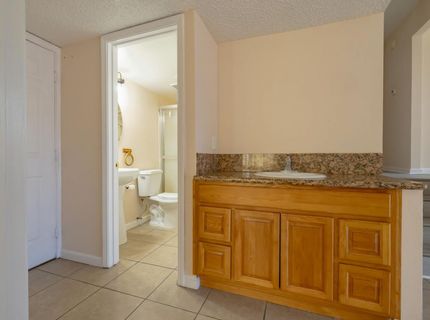 3221 Saturn Dr, Sacramento, CA 95827 Photo